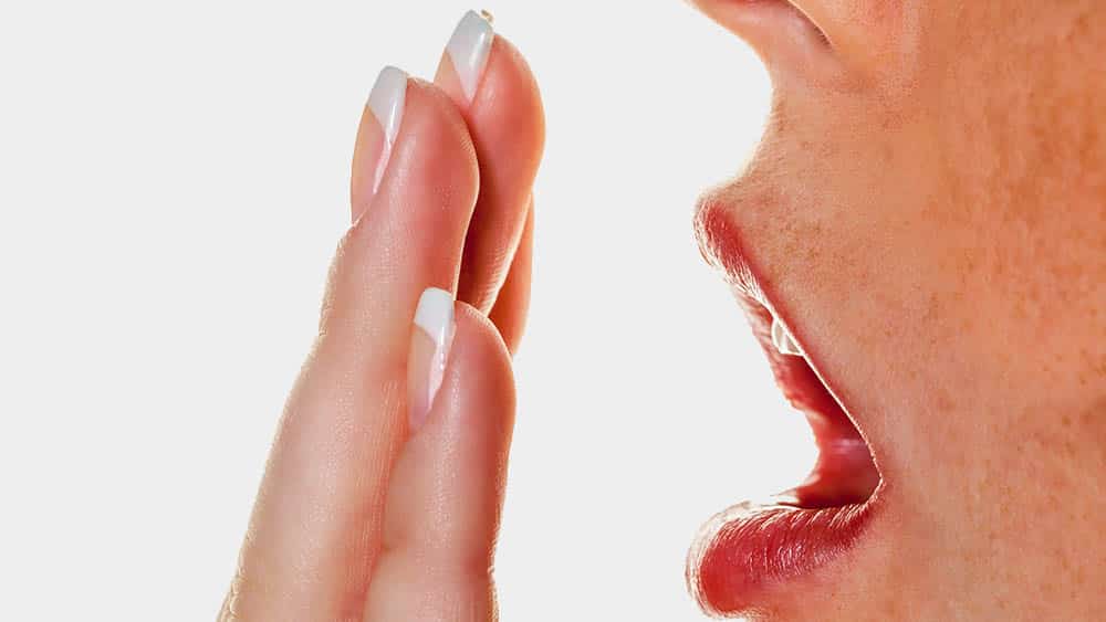 O Que Causa Mau Hálito e Quando Procurar um Dentista